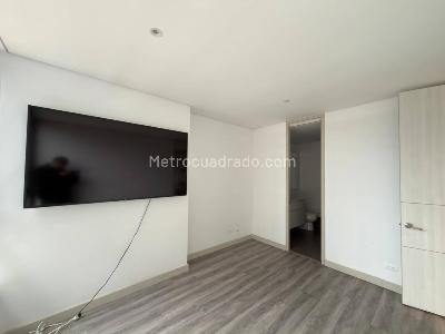Apartaestudio en arriendo en El Tesoro, Medellín, 65 m² · foto 9 de 12