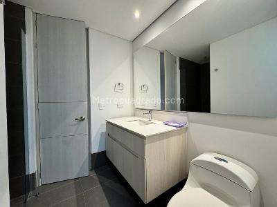 Apartaestudio en arriendo en El Tesoro, Medellín, 65 m² · foto 12 de 12