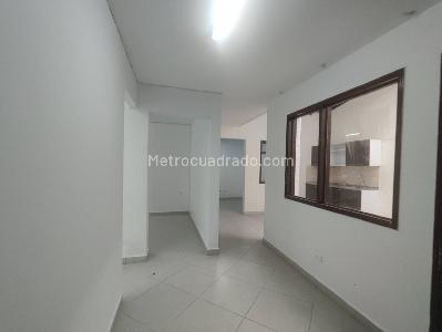 Casa de 5 alcobas en arriendo en La Aguacatala, Medellín, 440 m² · foto 18 de 20