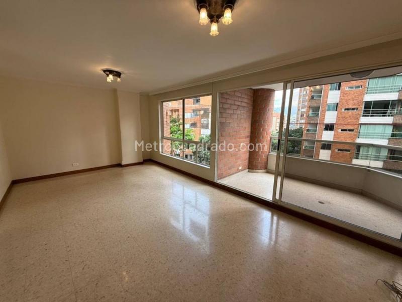 Apartamento Amplio de 4 Alcobas en Santa María de los Ángeles