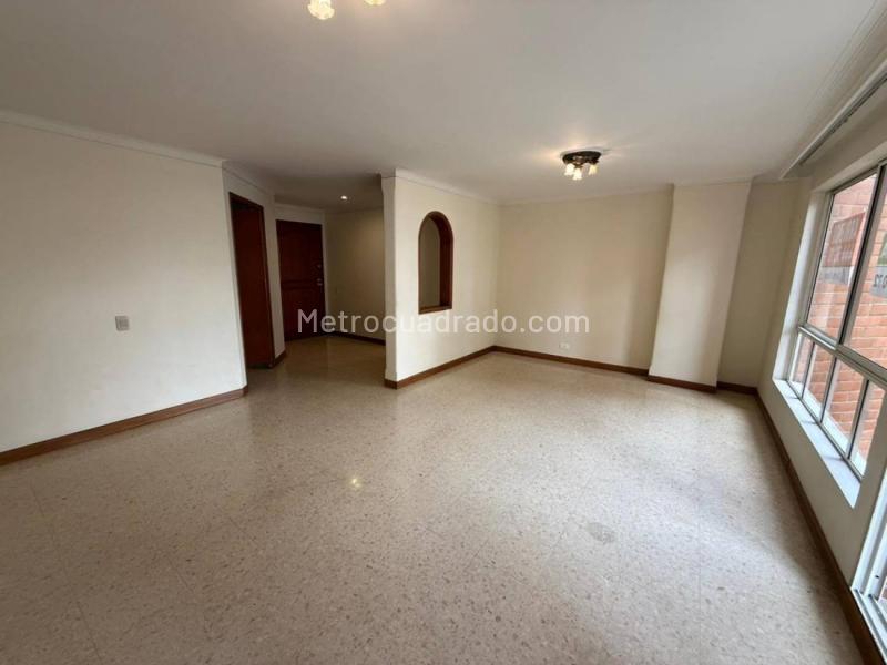 Apartamento Amplio de 4 Alcobas en Santa María de los Ángeles - 3