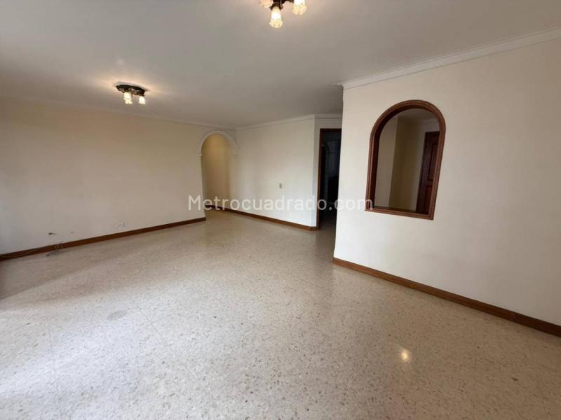 Apartamento Amplio de 4 Alcobas en Santa María de los Ángeles - 4