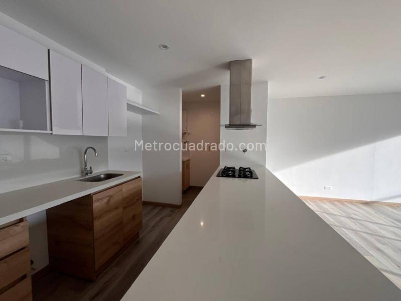 2BR Apartment in El Retiro (78 m²) - 2