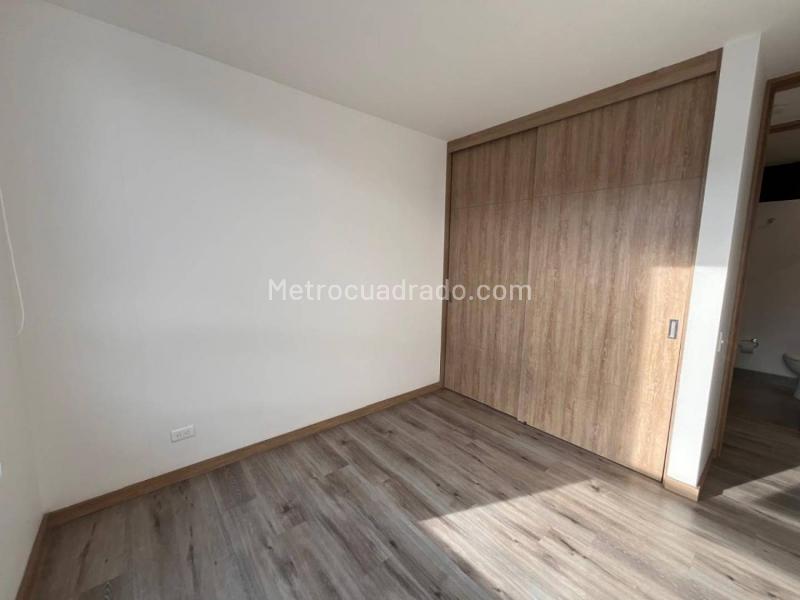 2BR Apartment in El Retiro (78 m²) - 4