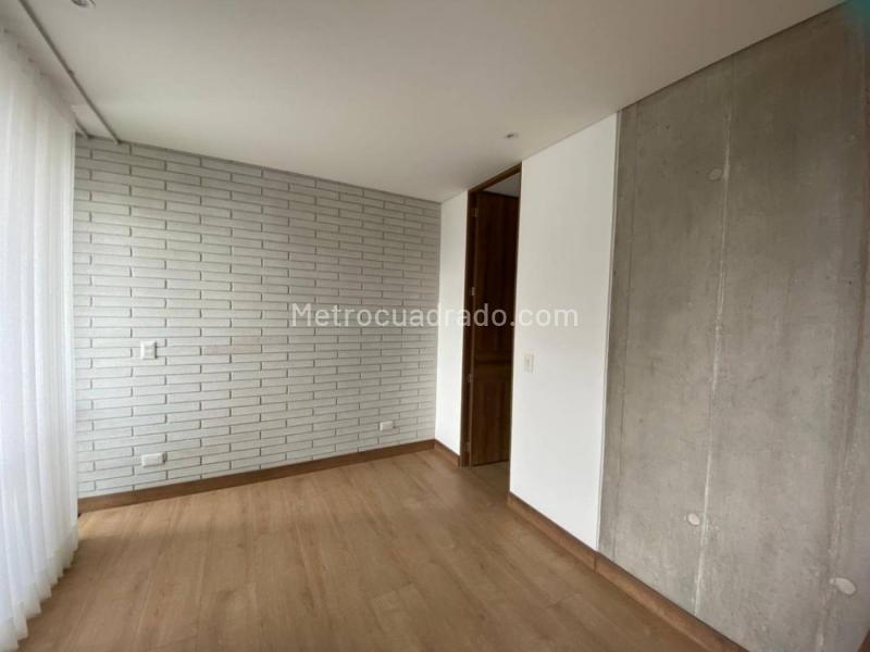 1BR Apartment with 2 Baths in Ciudad del Río (Art Museum View) - 8