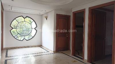 Apartamento de 4 alcobas en venta en El Poblado, Medellín, 250 m² · foto 4 de 18