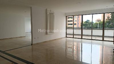 Apartamento de 4 alcobas en venta en El Poblado, Medellín, 250 m² · foto 6 de 18