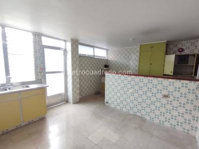 Apartamento de 3 alcobas en venta en Laureles, Medellín, 189 m² · foto 14 de 20