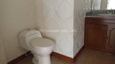 Apartamento de 3 alcobas en venta en Laureles, Medellín, 189 m² · foto 18 de 20