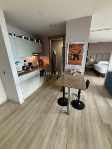 Apartaestudio en venta en El Poblado, Medellín, 77 m² · foto 3 de 6