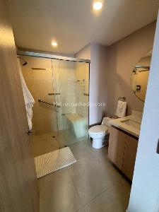 Apartaestudio en venta en El Poblado, Medellín, 77 m² · foto 6 de 6