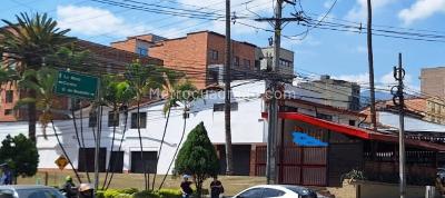 Casa en arriendo en Belen Los Molinos, Medellín, 1200 m² · foto 4 de 4