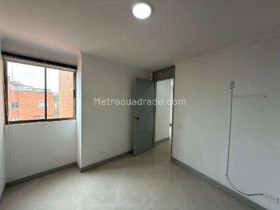 Apartamento de 3 alcobas en venta en Laureles, Medellín, 112 m² · foto 12 de 18