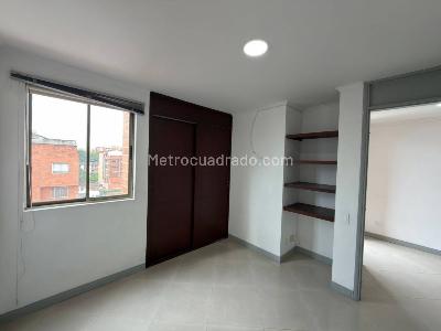 Apartamento de 3 alcobas en venta en Laureles, Medellín, 112 m² · foto 18 de 18