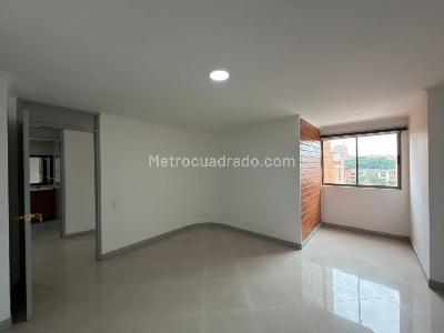 Apartamento de 3 alcobas en venta en Laureles, Medellín, 112 m² · foto 9 de 18