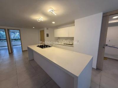 Apartamento de 5 alcobas en venta en El Poblado, Medellín, 190 m² · foto 10 de 20