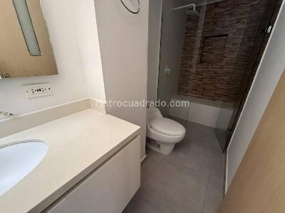 Apartamento de 5 alcobas en venta en El Poblado, Medellín, 190 m² · foto 15 de 20