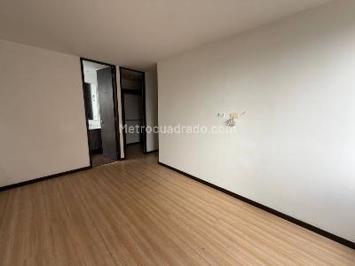 Apartamento de 3 alcobas en arriendo en Altos Del Poblado, Medellín, 80 m² · foto 10 de 20