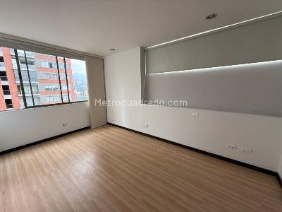 Apartamento de 3 alcobas en arriendo en Altos Del Poblado, Medellín, 80 m² · foto 11 de 20