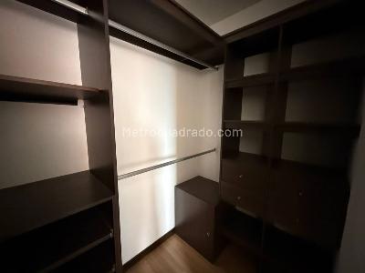 Apartamento de 3 alcobas en arriendo en Altos Del Poblado, Medellín, 80 m² · foto 13 de 20