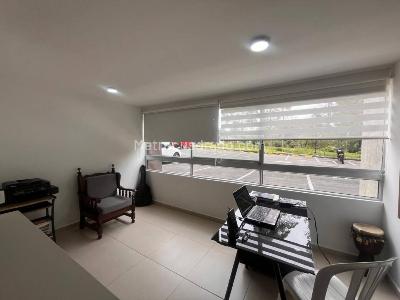 Apartamento de 3 alcobas en venta en Cimarronas, Rionegro, 44 m² · foto 4 de 17