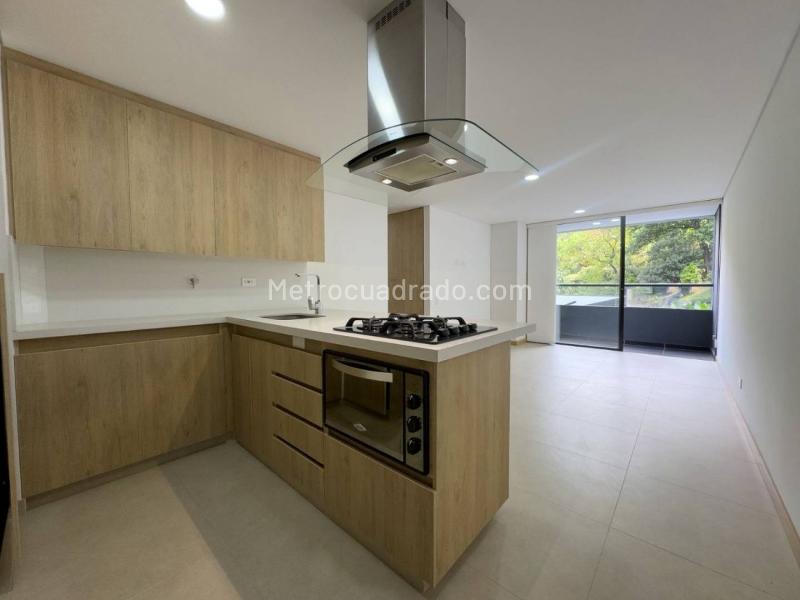 Apartamento de 2 Alcobas en Las Palmas con Amenidades - 2