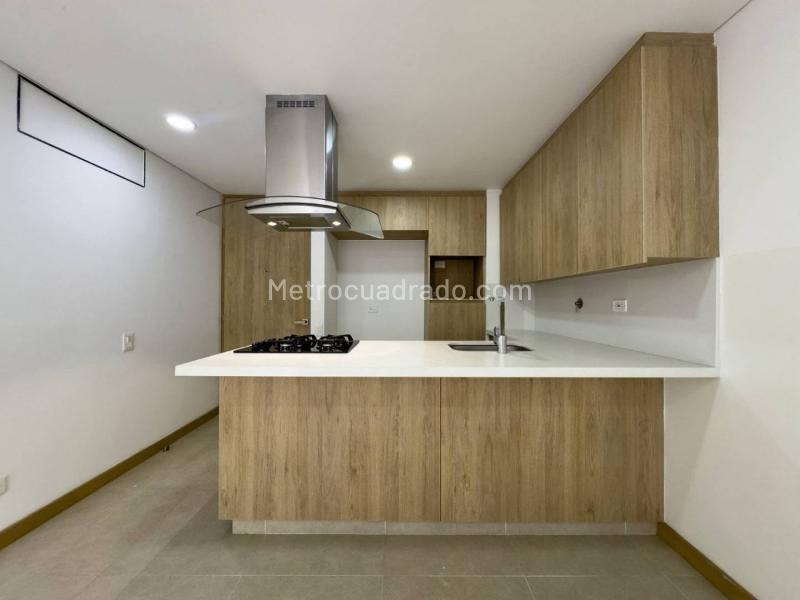 Apartamento de 2 Alcobas en Las Palmas con Amenidades - 4