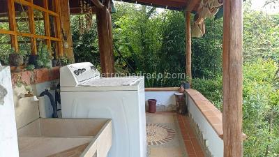 Casa de 3 alcobas en venta en Santa Elena, Medellín, 1166 m² · foto 14 de 20