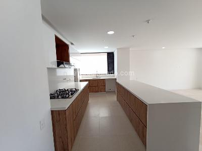 Apartamento en arriendo en Santa Maria De Los Angeles, Medellín · foto 3 de 20