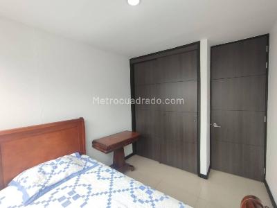 Apartamento de 3 alcobas en arriendo en Altos Del Poblado, Medellín, 87 m² · foto 12 de 16