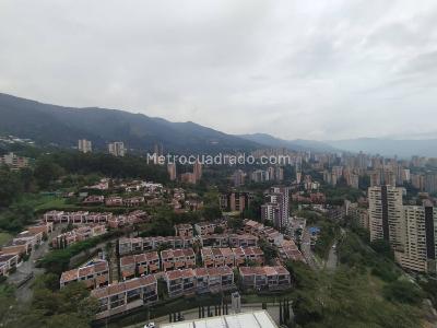 Apartamento de 3 alcobas en arriendo en Altos Del Poblado, Medellín, 87 m² · foto 5 de 16