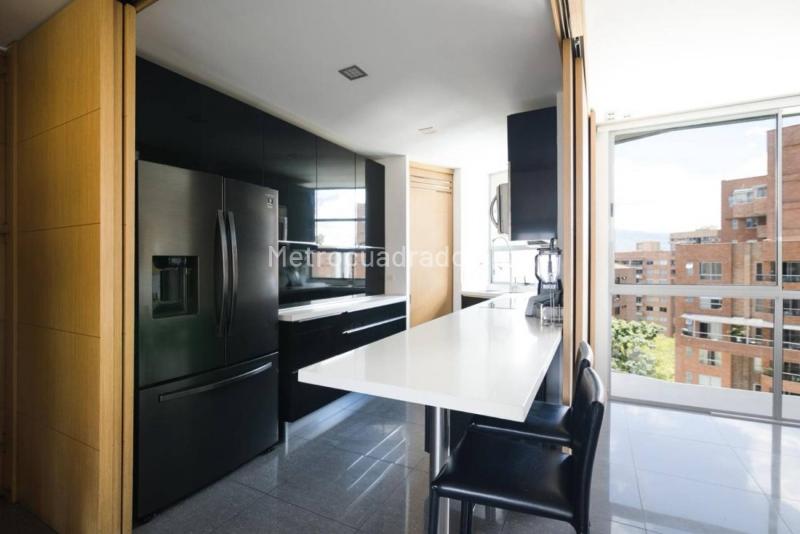 Apartamento Amplio de 2 Alcobas con Piscina en Lalinde - 4