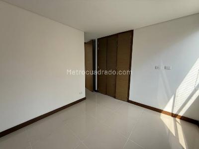 Apartamento de 4 alcobas en arriendo en El Poblado, Medellín, 145 m² · foto 11 de 20