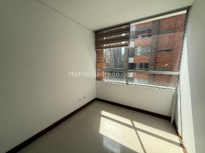 Apartamento de 4 alcobas en arriendo en El Poblado, Medellín, 145 m² · foto 12 de 20