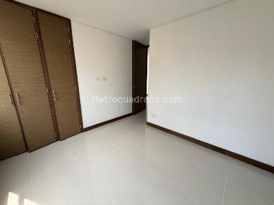 Apartamento de 4 alcobas en arriendo en El Poblado, Medellín, 145 m² · foto 14 de 20