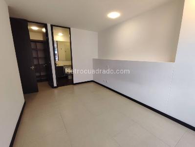 Apartamento en arriendo en Altos Del Poblado, Medellín · foto 10 de 12