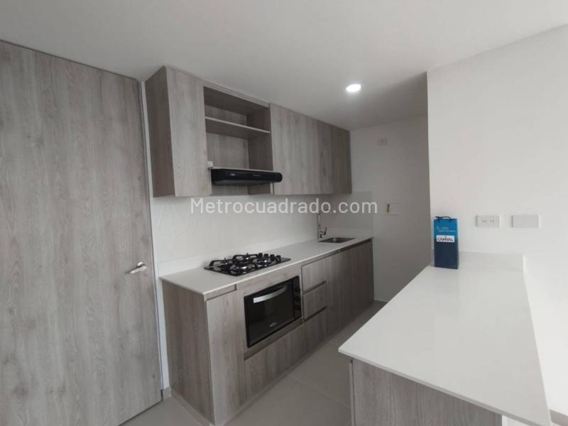 New 3BR Apartment near Envigado (Simon Bolivar) - 2
