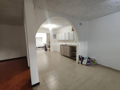 Casa de 5 alcobas en arriendo en Malibu, Medellín, 200 m² · foto 16 de 20