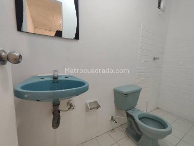 Casa de 5 alcobas en arriendo en Malibu, Medellín, 200 m² · foto 18 de 20