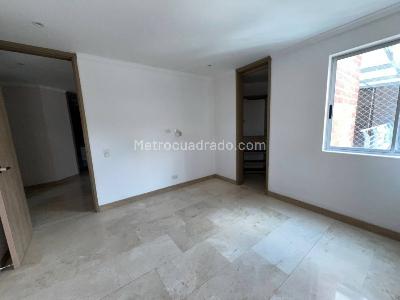 Apartamento de 3 alcobas en arriendo en Conquistadores, Medellín, 135 m² · foto 8 de 18