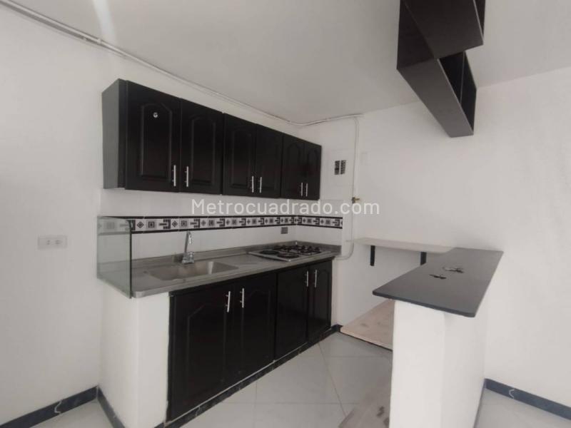 2BR Apartment with Balcony near Family Park in Itagüí - 2