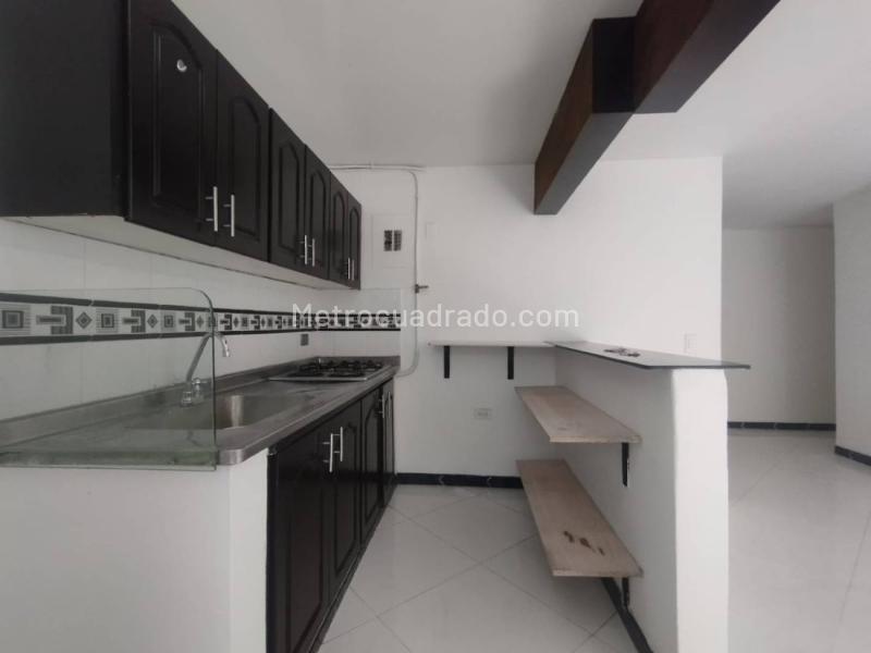 2BR Apartment with Balcony near Family Park in Itagüí - 5