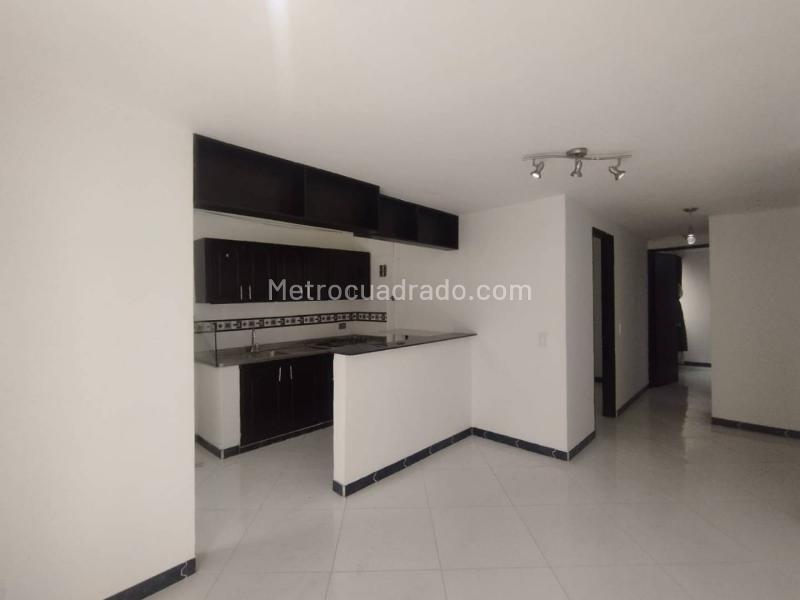 2BR Apartment with Balcony near Family Park in Itagüí - 7