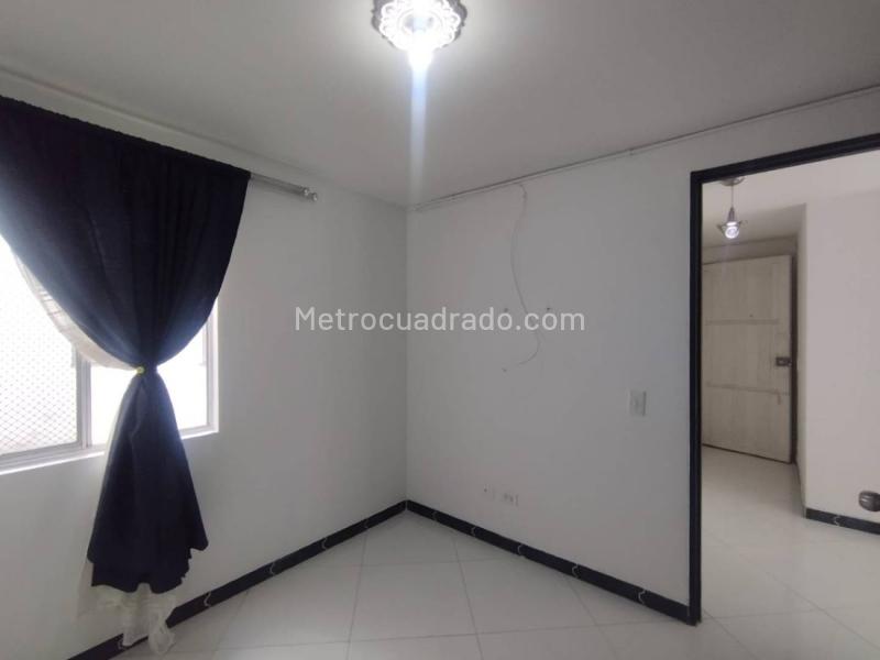 2BR Apartment with Balcony near Family Park in Itagüí - 8