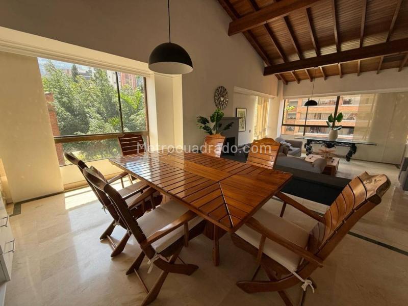 Duplex de Lujo Amoblado de 4 Alcobas en Los Balsos - 7