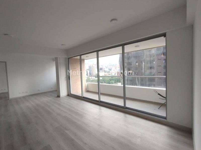Apartamento Moderno de 2 Alcobas con Excelente Luz en Ciudad del Río - 5