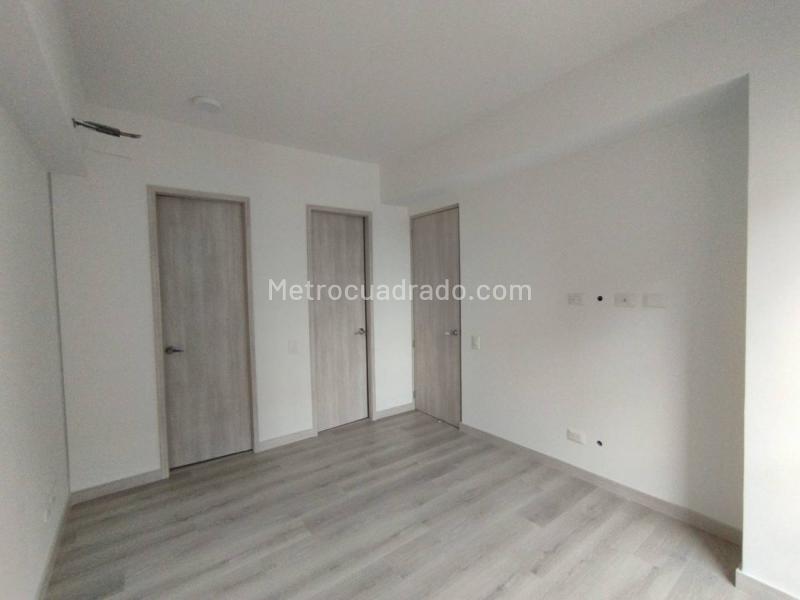Apartamento Moderno de 2 Alcobas con Excelente Luz en Ciudad del Río - 7