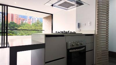 Apartamento de 2 alcobas en venta en El Tesoro, Medellín, 87 m² · foto 5 de 12