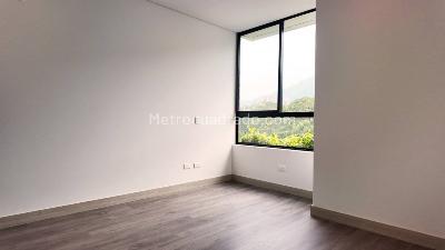 Apartamento de 2 alcobas en venta en El Tesoro, Medellín, 87 m² · foto 9 de 12