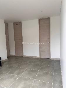 Apartaestudio en venta en El Tesoro, Medellín, 67 m² · foto 3 de 5